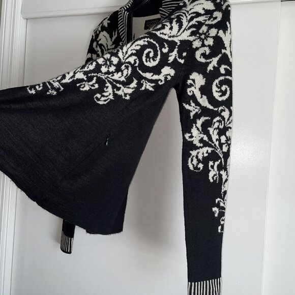 Icelandic Design Floral Cardigan Sweater Wool Full Zip Size S  Black Tan Nordic - Picture 8 of 16